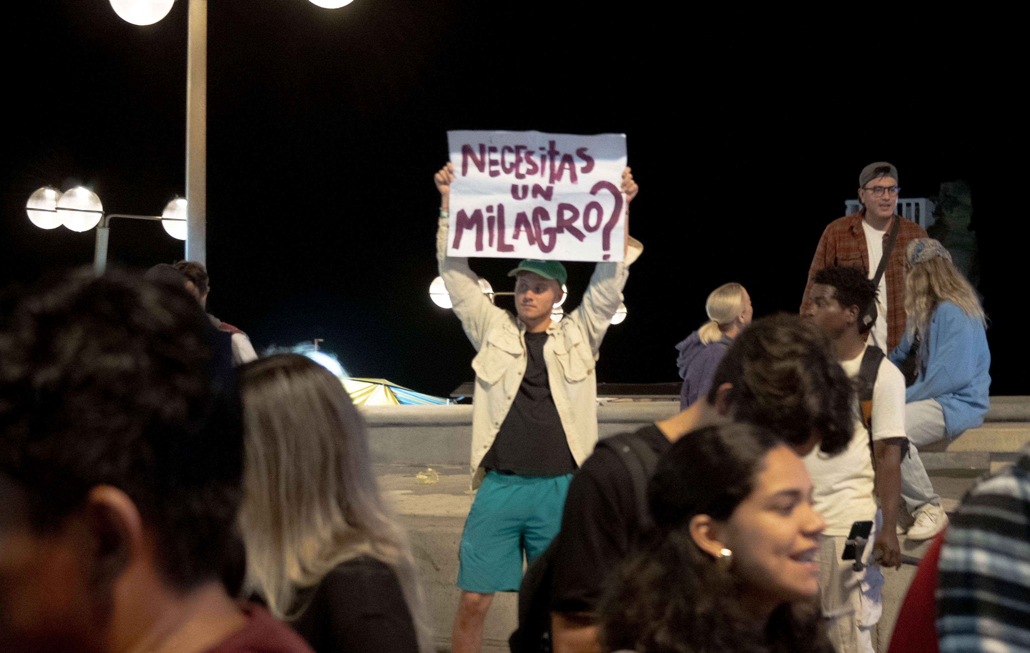 MLU02493